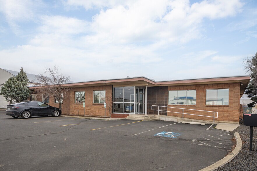 802 N Fancher Rd, Spokane Valley, WA for sale - Building Photo - Image 1 of 25