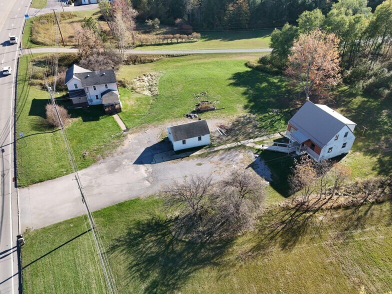 1056 S Saint Marys St, Saint Marys, PA à vendre - Photo du bâtiment - Image 2 de 32