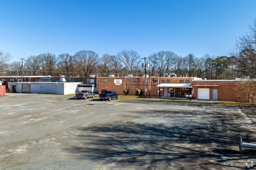 1101 Curtis St, Monroe, NC for lease - Building Photo - Image 3 of 22