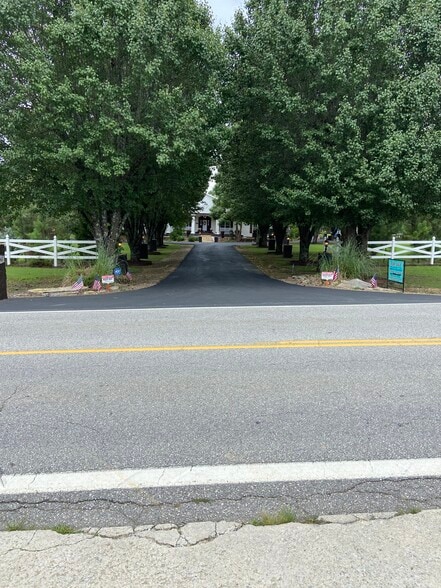 1963 or with 1969, Hixson, TN à vendre - Photo du bâtiment - Image 1 de 22