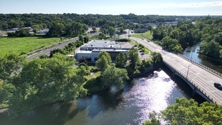 Plus de détails pour 701 E Michigan ave, Kalamazoo, MI - Commerce de détail à vendre