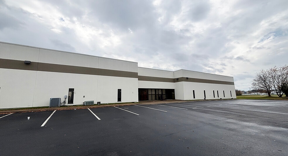 1320 Court St, Portsmouth, VA for lease - Building Photo - Image 1 of 3