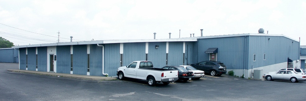 5000 Harding Pl, Nashville, TN à louer - Photo du bâtiment - Image 3 de 9