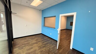 9212 Fry Rd, Cypress, TX for lease Interior Photo- Image 2 of 8