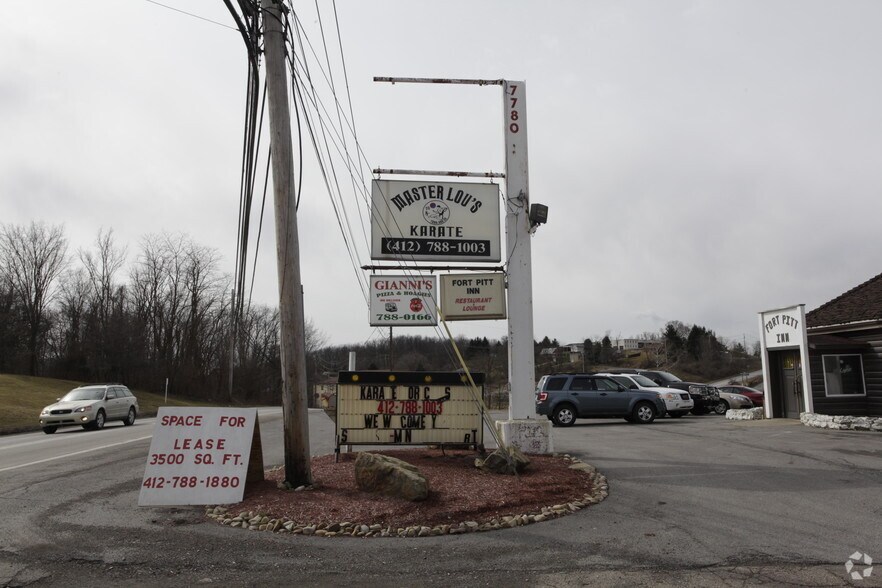 7780 Steubenville Pike, Oakdale, PA à vendre - Photo du bâtiment - Image 3 de 4
