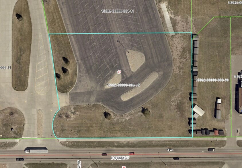 TBD E Spruce St, Mitchell, SD à vendre - Photo du bâtiment - Image 3 de 8