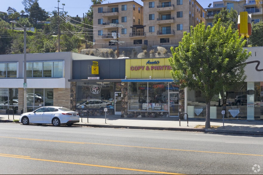 11748 Ventura Blvd, Studio City, CA for sale - Primary Photo - Image 1 of 12