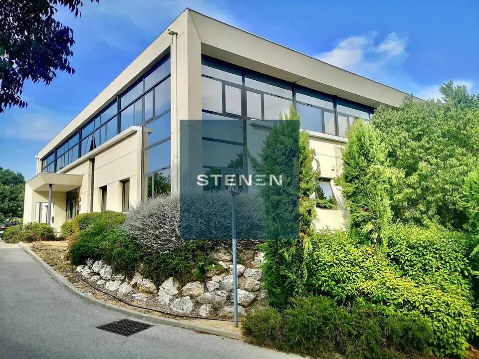 Office in Aix-en-Provence for lease Building Photo- Image 1 of 9