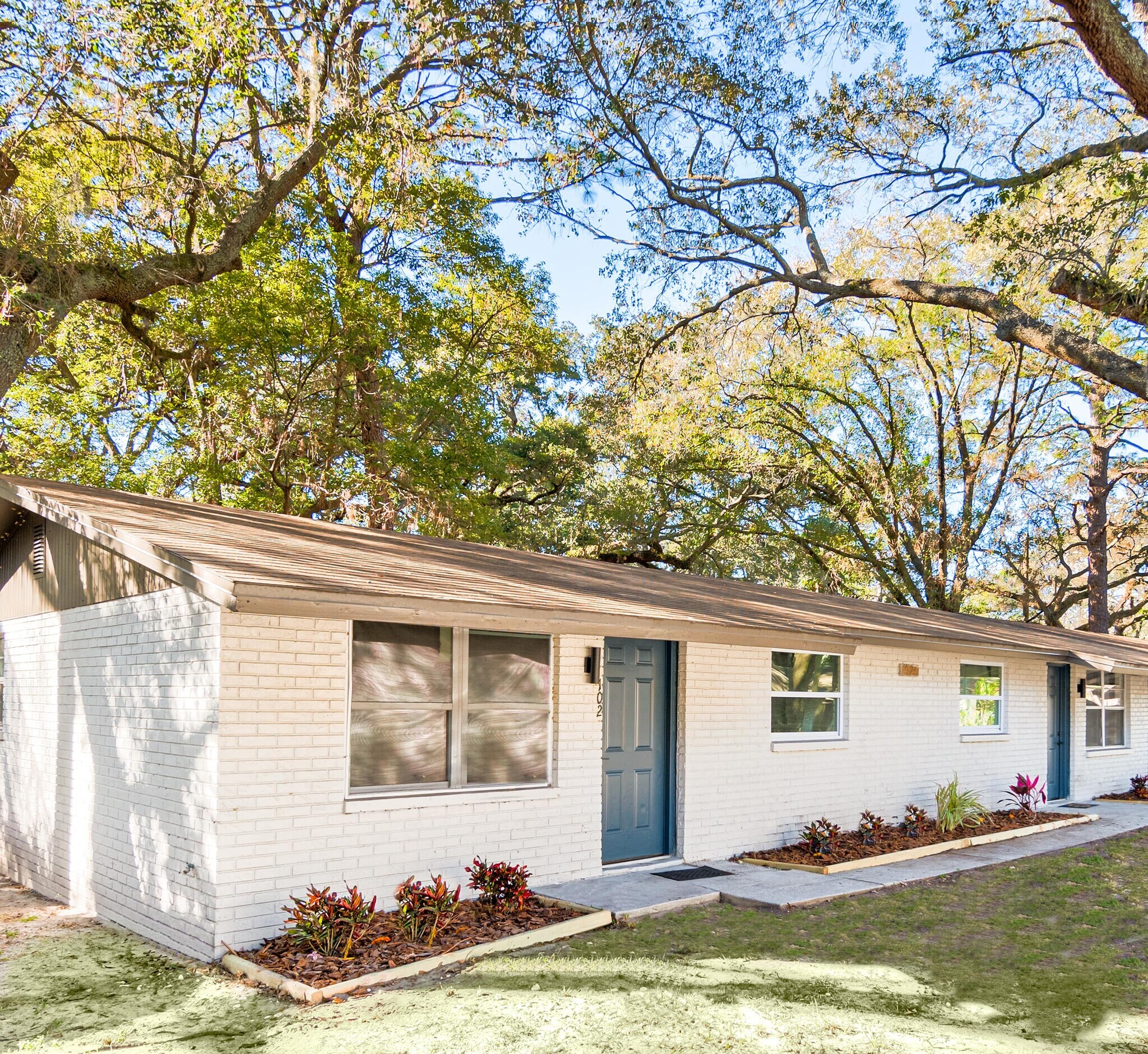 1921 E 137th Ave, Tampa, FL à vendre Photo principale- Image 1 de 21