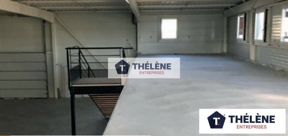Flex in Lunel for lease - Interior Photo - Image 2 of 4