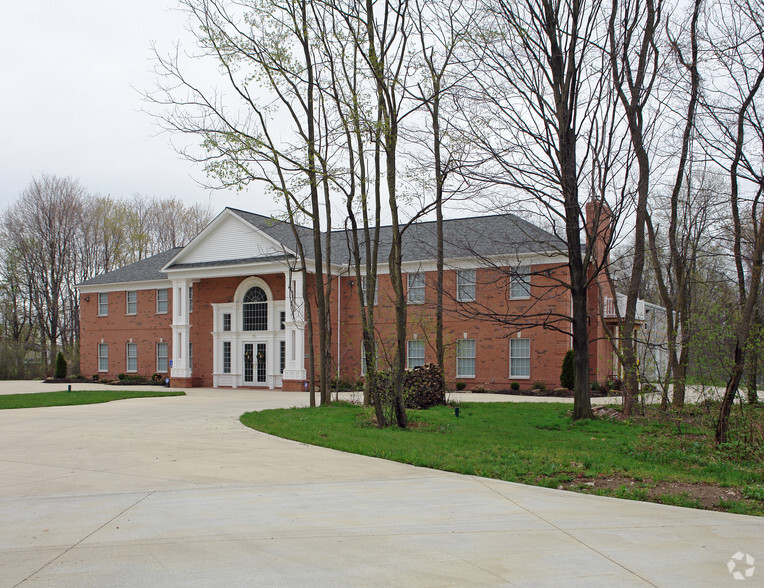 9222 State Route 44, Mantua, OH à vendre - Photo principale - Image 1 de 1