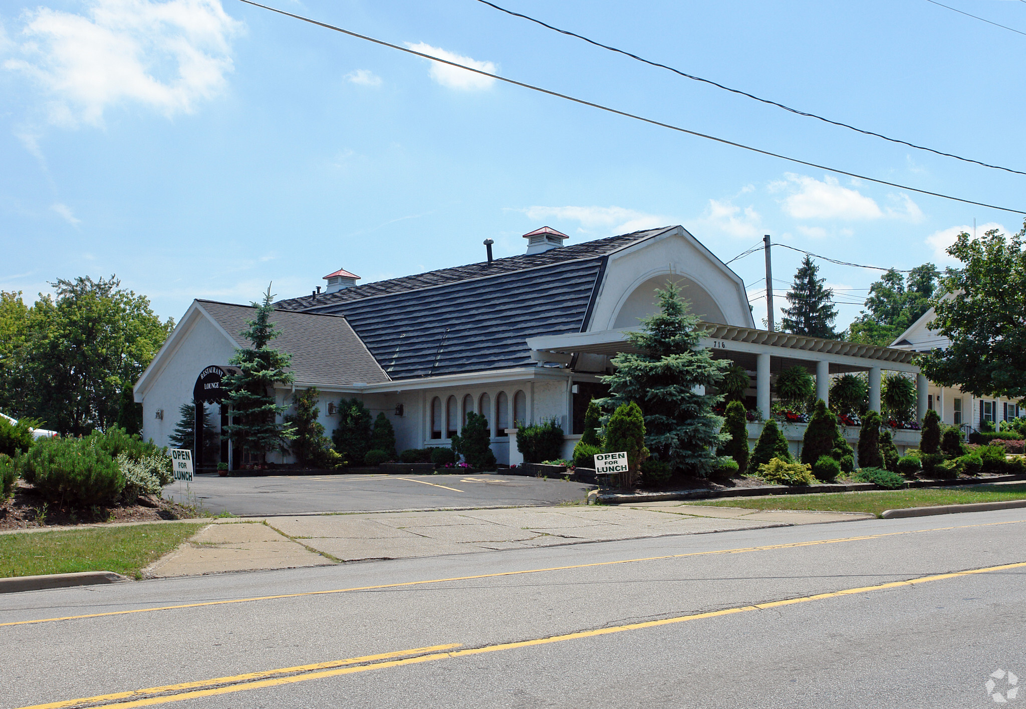 716 N Court St, Medina, OH à vendre Photo principale- Image 1 de 1