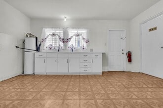 9707 Flower St, Bellflower, CA à louer Photo intérieure- Image 2 de 6