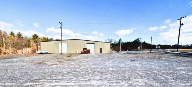 More details for 5875 W US Highway 421, Wilkesboro, NC - Industrial for Lease