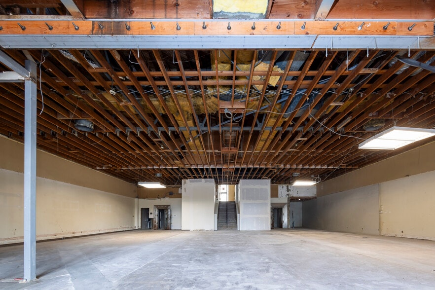 22 Malaga Cove Plz, Palos Verdes Estates, CA for sale - Interior Photo - Image 3 of 13