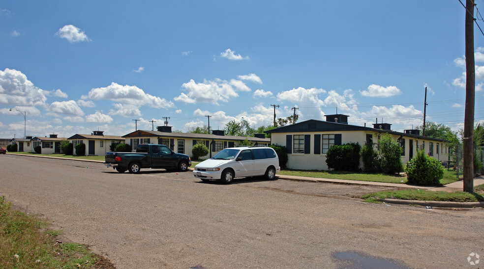 302 Sherman Ave, Lubbock, TX for sale - Primary Photo - Image 1 of 1