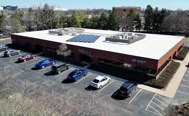More details for 1902 Fox Dr, Champaign, IL - Office for Lease