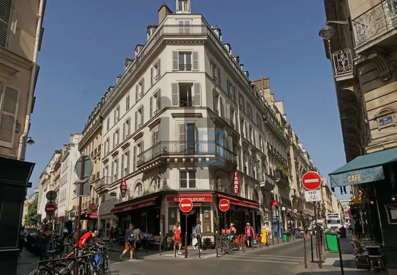 Retail in Paris for lease - Building Photo - Image 2 of 3