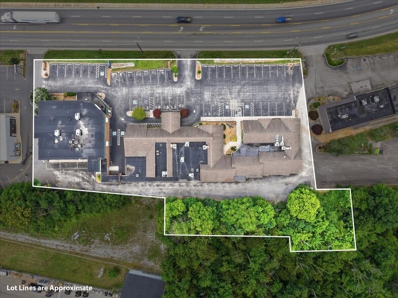 1633 W Morris Blvd, Morristown, TN à vendre - Photo du bâtiment - Image 2 de 8