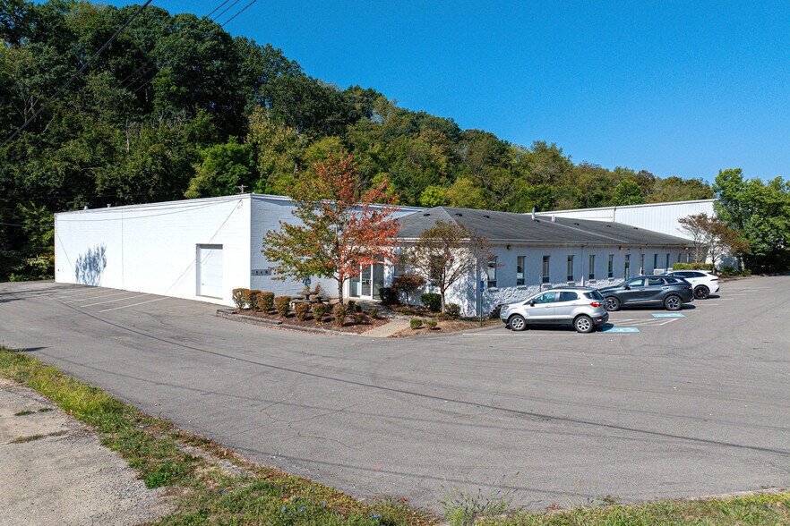 549 Us-30, Imperial, PA à louer - Photo du bâtiment - Image 1 de 3