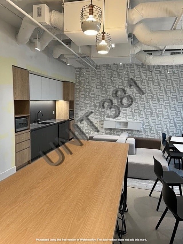 8250 Manitoba St, Vancouver, BC à louer Photo intérieure- Image 1 de 27