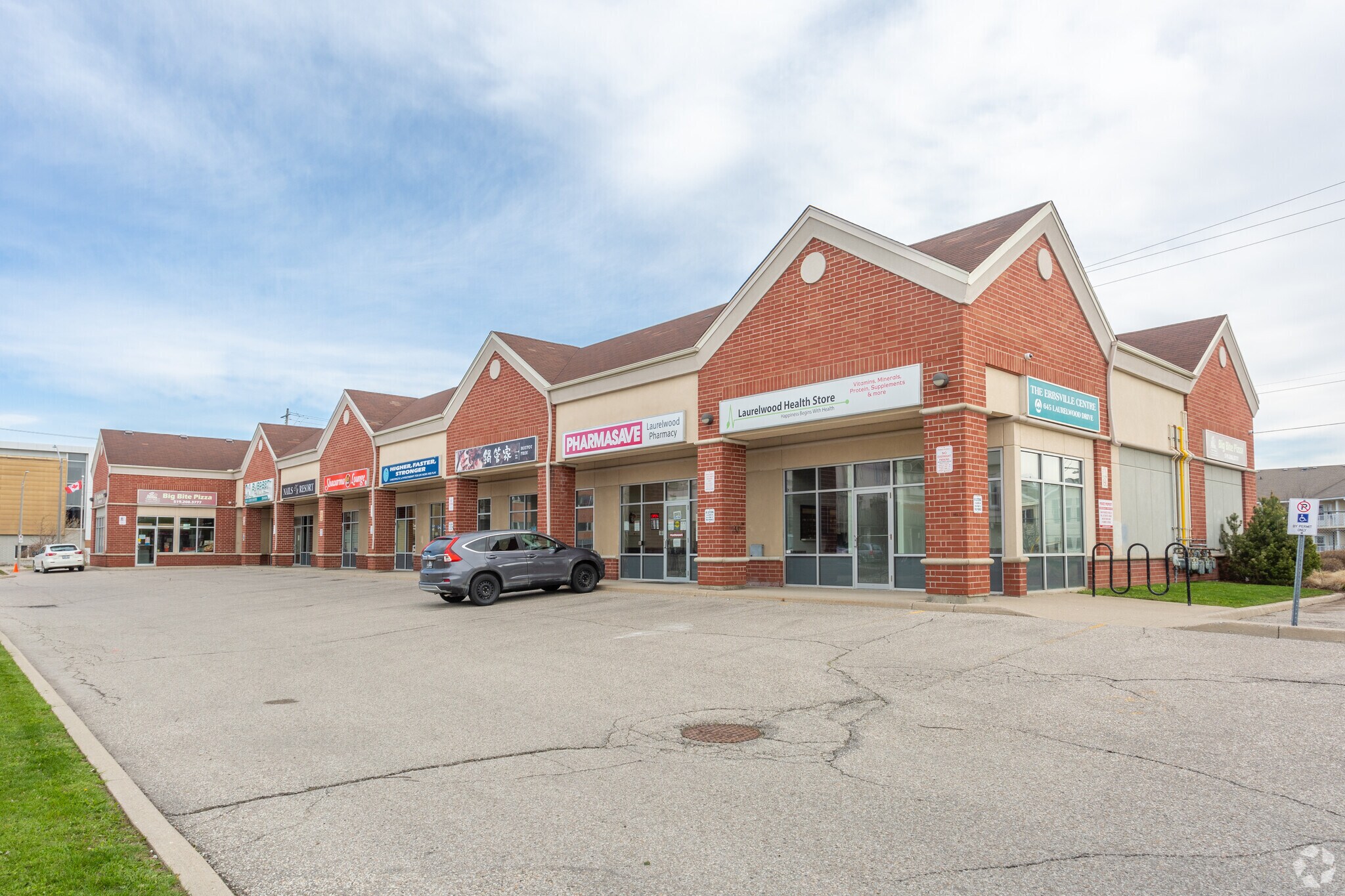 645 Laurelwood Dr, Waterloo, ON à vendre Photo principale- Image 1 de 1