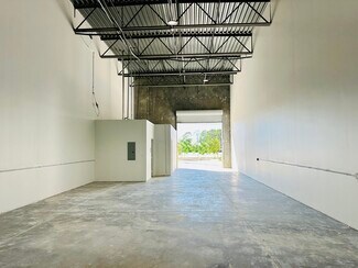 Plus de détails pour 20140 Holzwarth Rd, Spring, TX - Industriel à louer