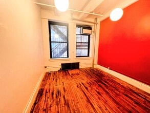 135 W 26th St, New York, NY for lease Interior Photo- Image 1 of 5