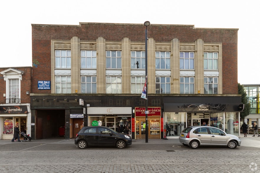 40-42 High St, Brentwood for lease - Building Photo - Image 2 of 6