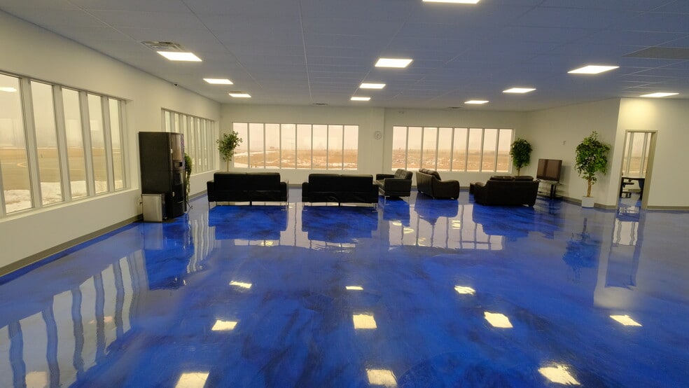 Portfolio of 2 For Sale portfolio of 2 properties for sale on LoopNet.ca - Building Photo - Image 2 of 6