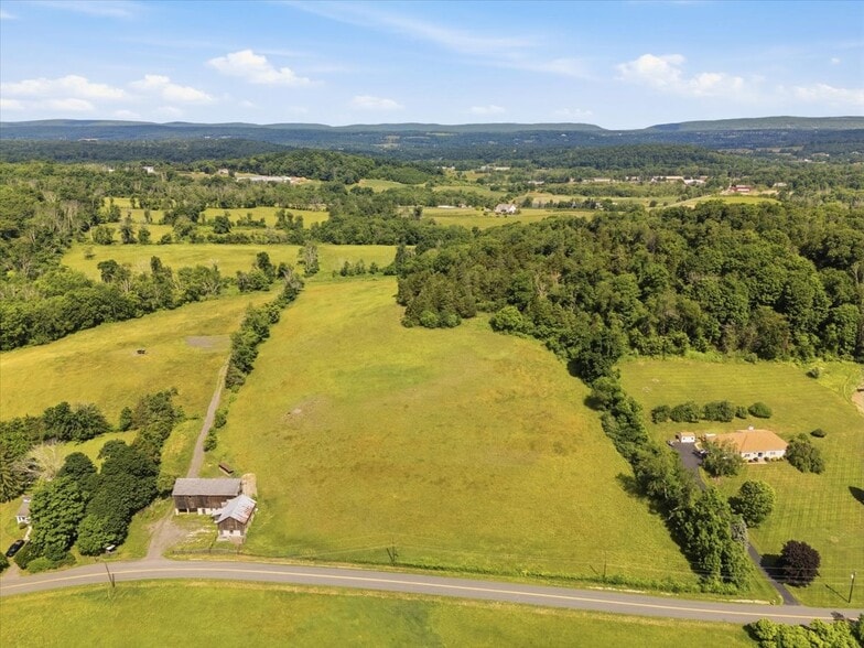 47 Snover Rd, Lafayette, NJ for sale - Primary Photo - Image 1 of 6