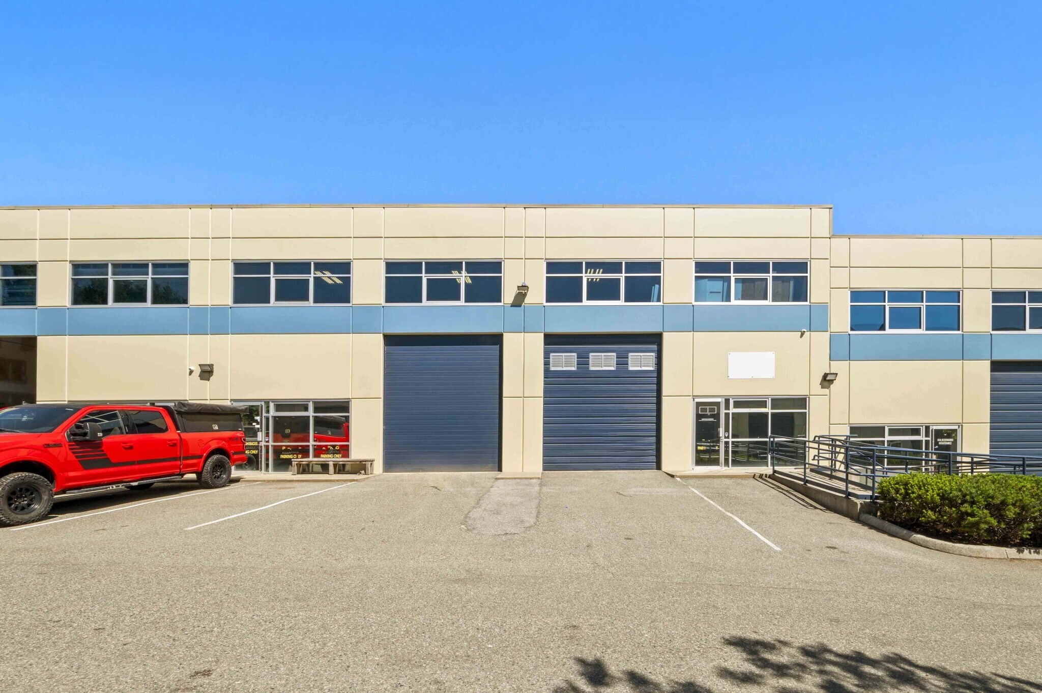 18535 53rd Ave, Surrey, BC à vendre Photo du bâtiment- Image 1 de 1