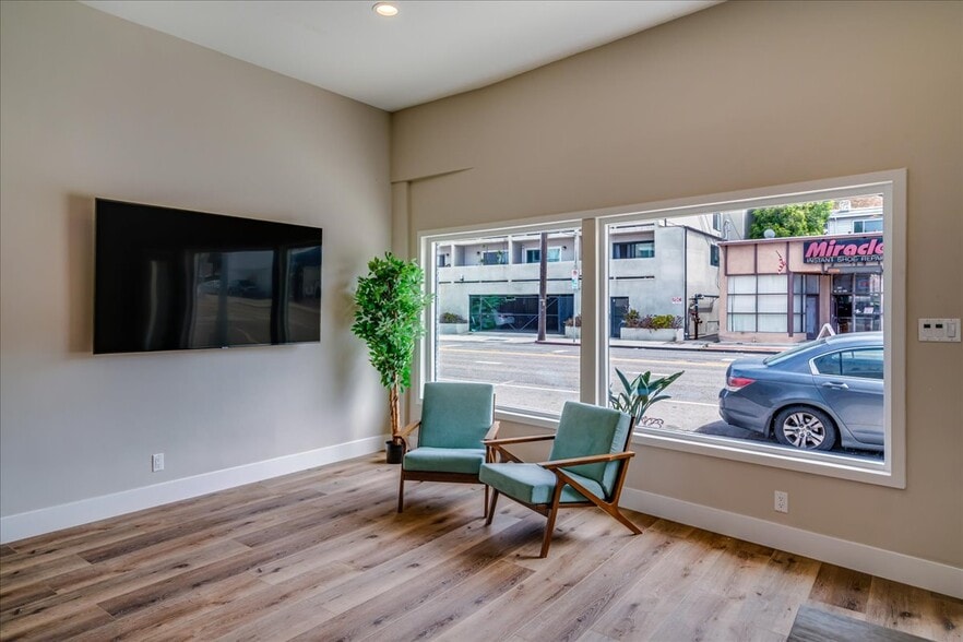 323-325 Culver Blvd, Playa Del Rey, CA for sale - Building Photo - Image 3 of 56