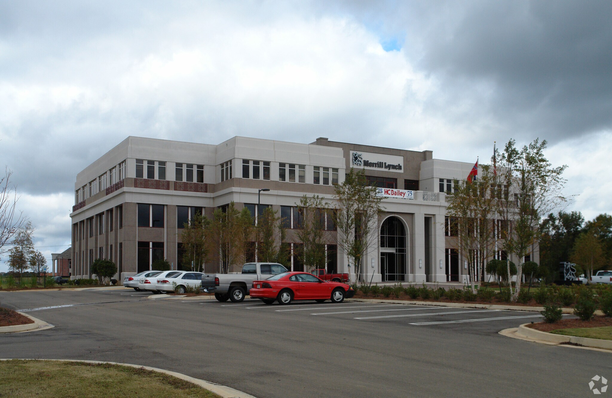 1022 Highland Colony Pky, Ridgeland, MS for lease Primary Photo- Image 1 of 4