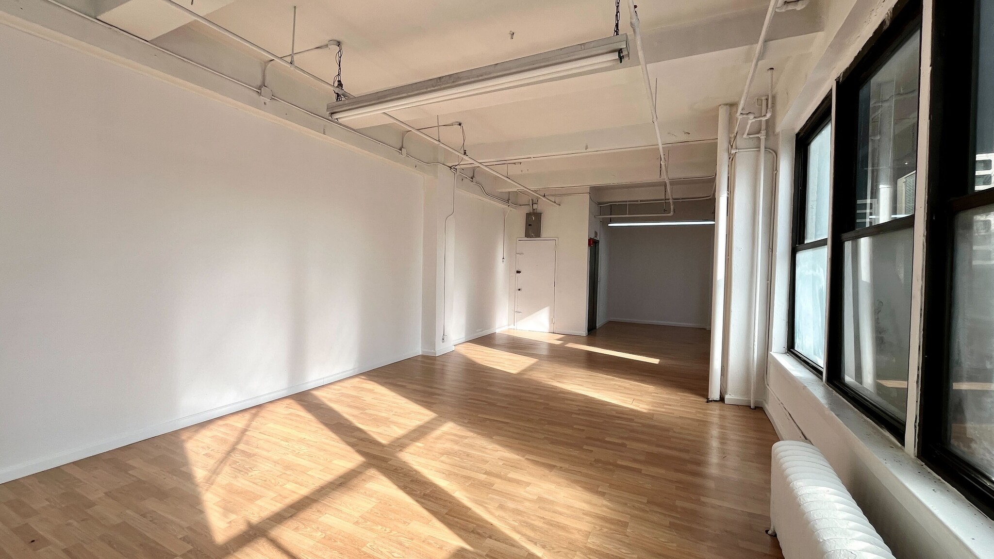 260 W 35th St, New York, NY à louer Photo intérieure- Image 1 de 3