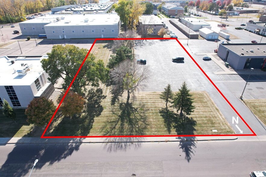 1301 W Russell St, Sioux Falls, SD à louer - Aérien - Image 3 de 3