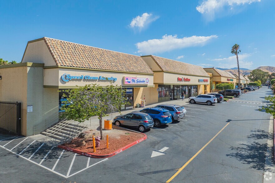 2907-2961 Railroad Ave, Pittsburg, CA à louer - Photo du bâtiment - Image 1 de 12