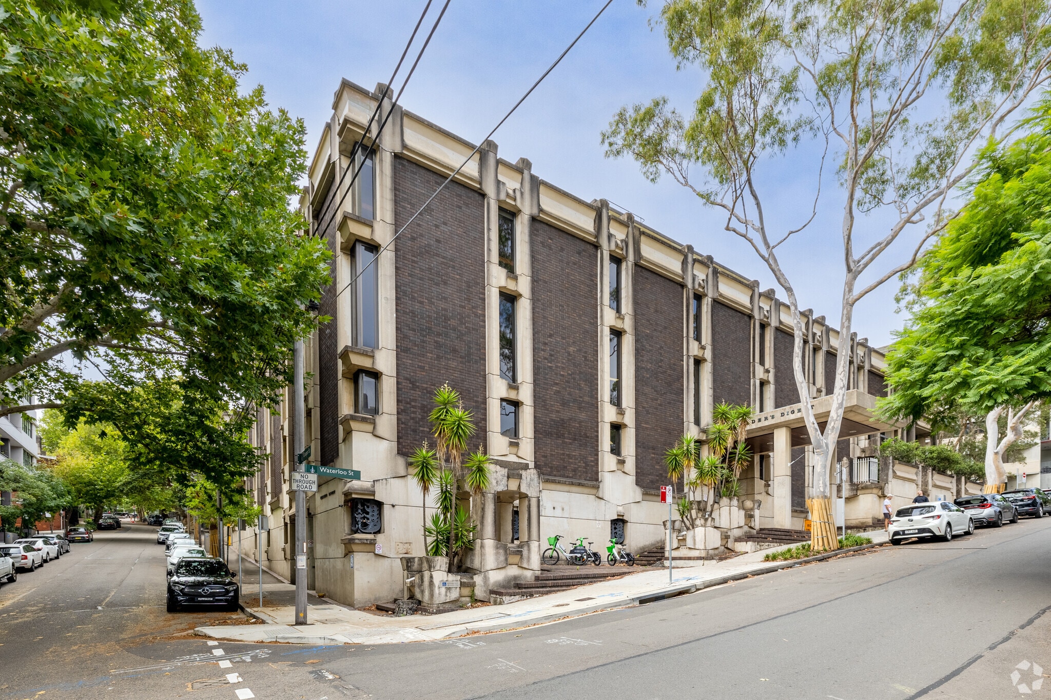 26-32 Waterloo St, SURRY HILLS for lease Primary Photo- Image 1 of 5