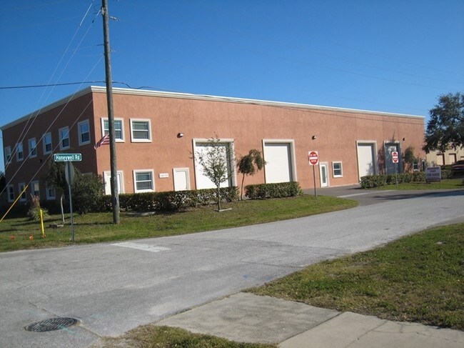 Plus de détails pour 14173 Honeywell Rd, Largo, FL - Industriel à louer