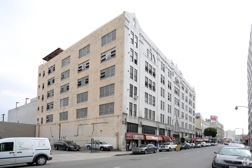 840 Santee St, Los Angeles, CA à louer - Photo du bâtiment - Image 2 de 8