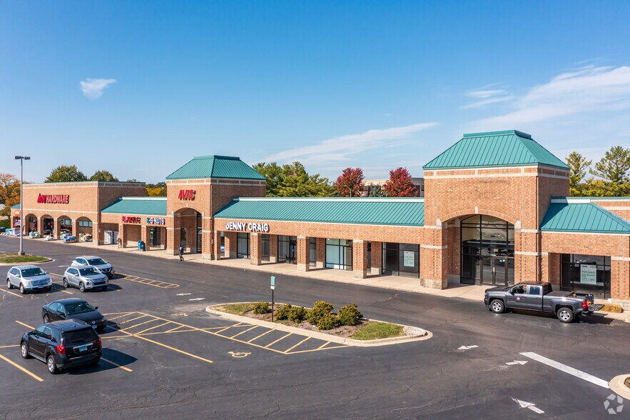 2650-2708 E Main St, Saint Charles, IL à louer - Photo du bâtiment - Image 1 de 5