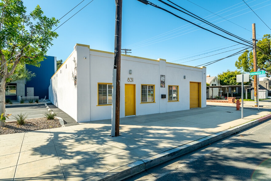 831 S Main St, Burbank, CA for sale - Building Photo - Image 2 of 19