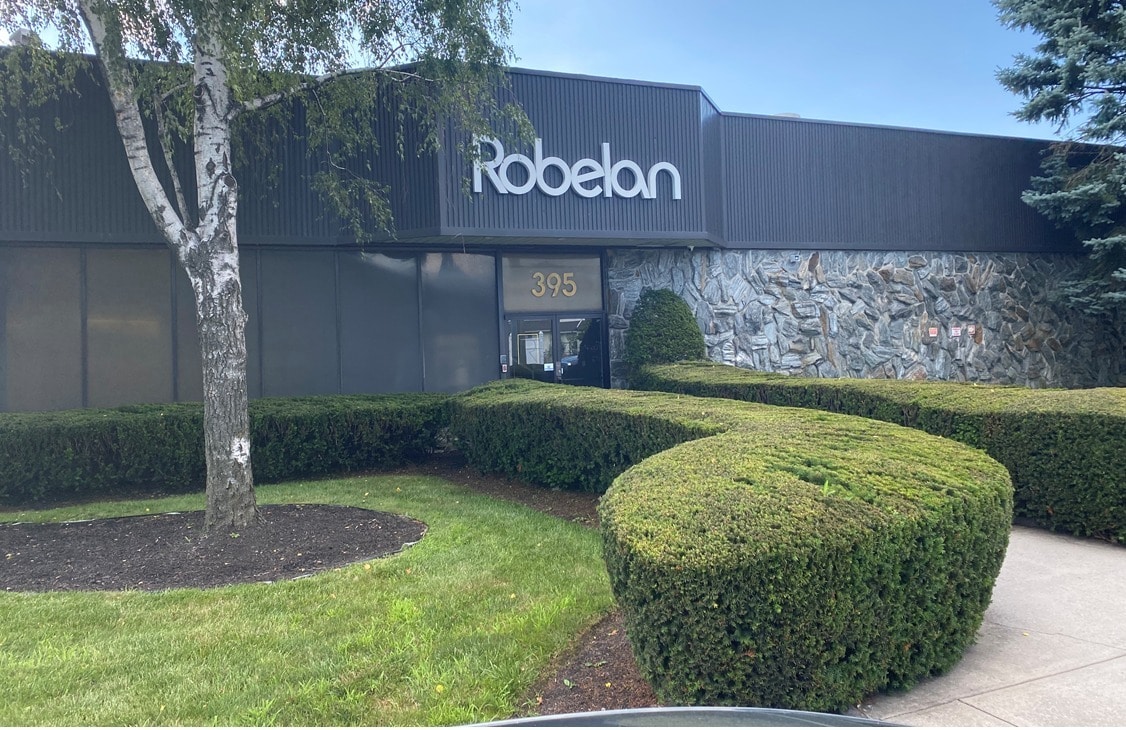 395 Westbury Blvd, Hempstead, NY for lease Primary Photo- Image 1 of 20