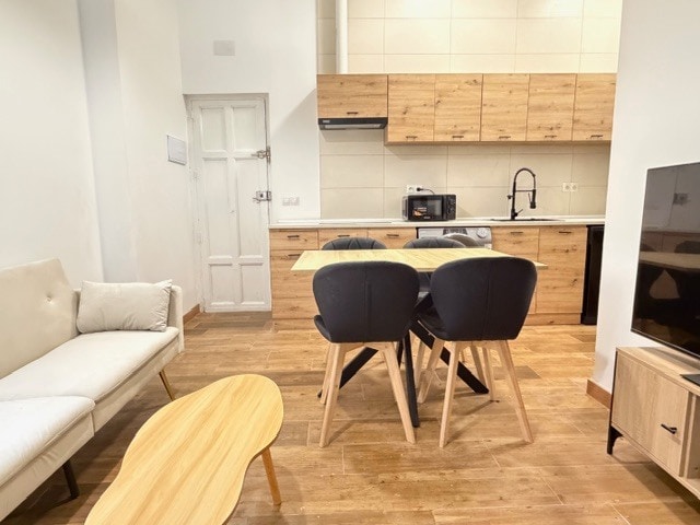 Multifamily in Madrid, Madrid for sale Primary Photo- Image 1 of 14