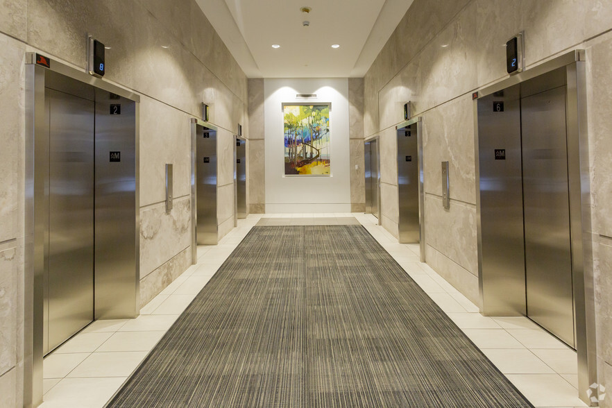 444 7th Ave SW, Calgary, AB for lease - Lobby - Image 3 of 9