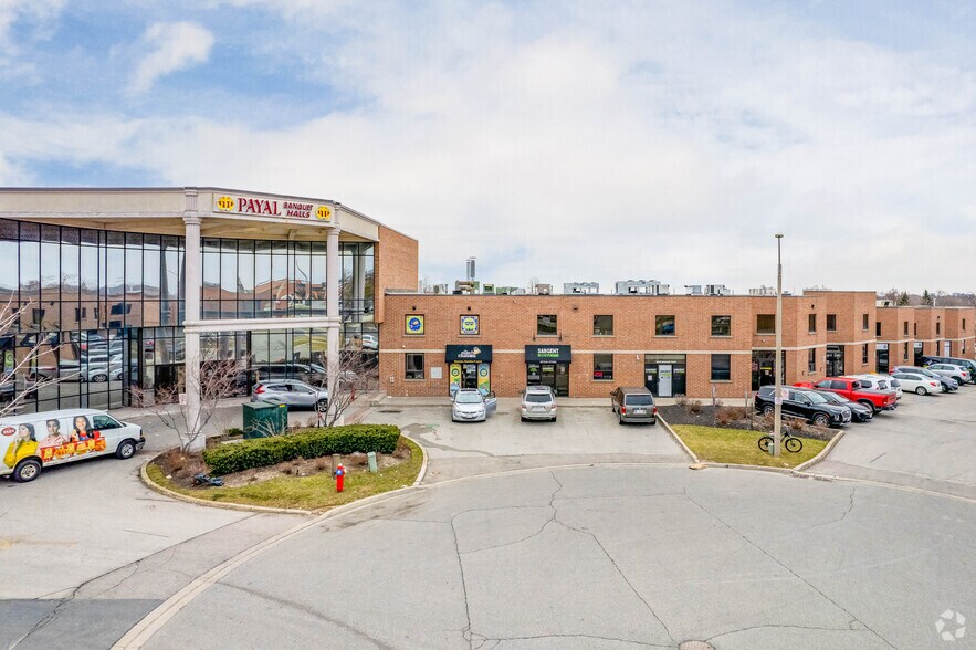 3410 Semenyk Ct, Mississauga, ON for sale - Primary Photo - Image 1 of 1