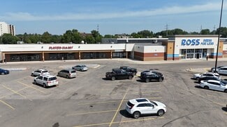 Plus de détails pour 2500 S Columbia Rd, Grand Forks, ND - Commerce de détail à vendre