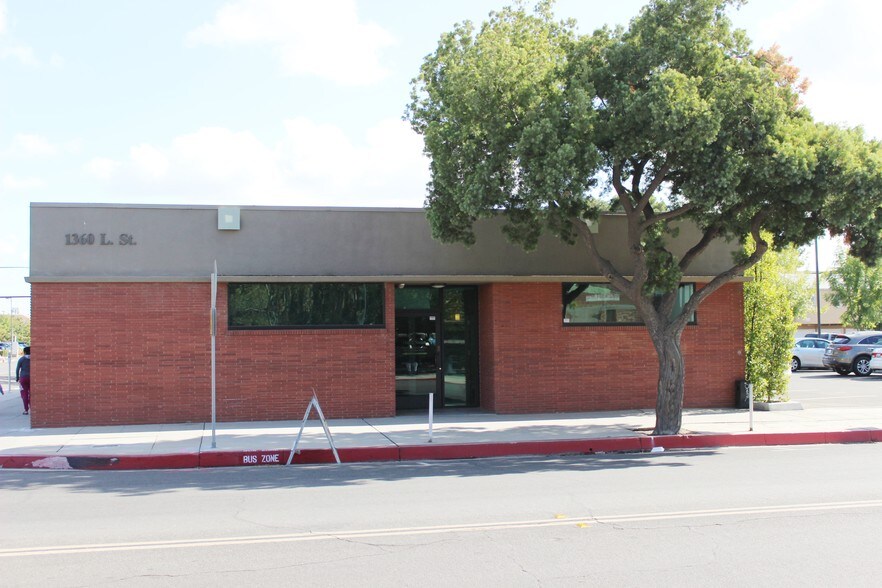 1360 L St, Fresno, CA à louer - Photo du bâtiment - Image 2 de 2