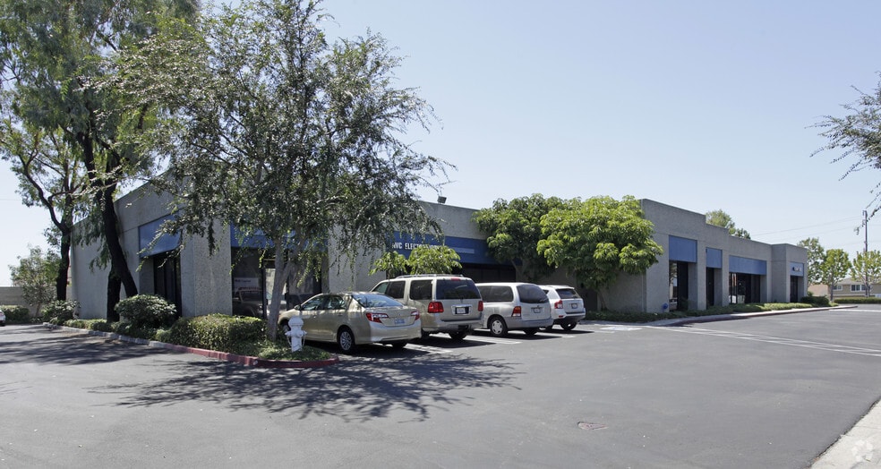 16600 Harbor Blvd, Fountain Valley, CA for lease - Building Photo - Image 3 of 6