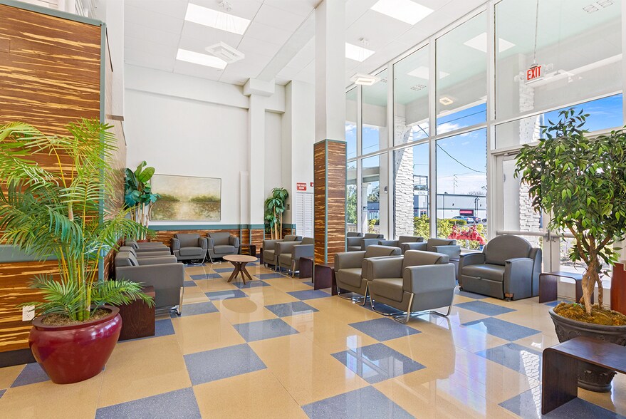 1330 S Missouri Ave, Clearwater, FL à vendre - Hall d’entrée - Image 3 de 17